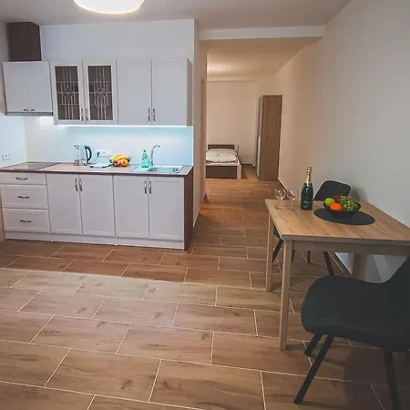 City Centre Apartments Ceske Budejovice Exterior photo